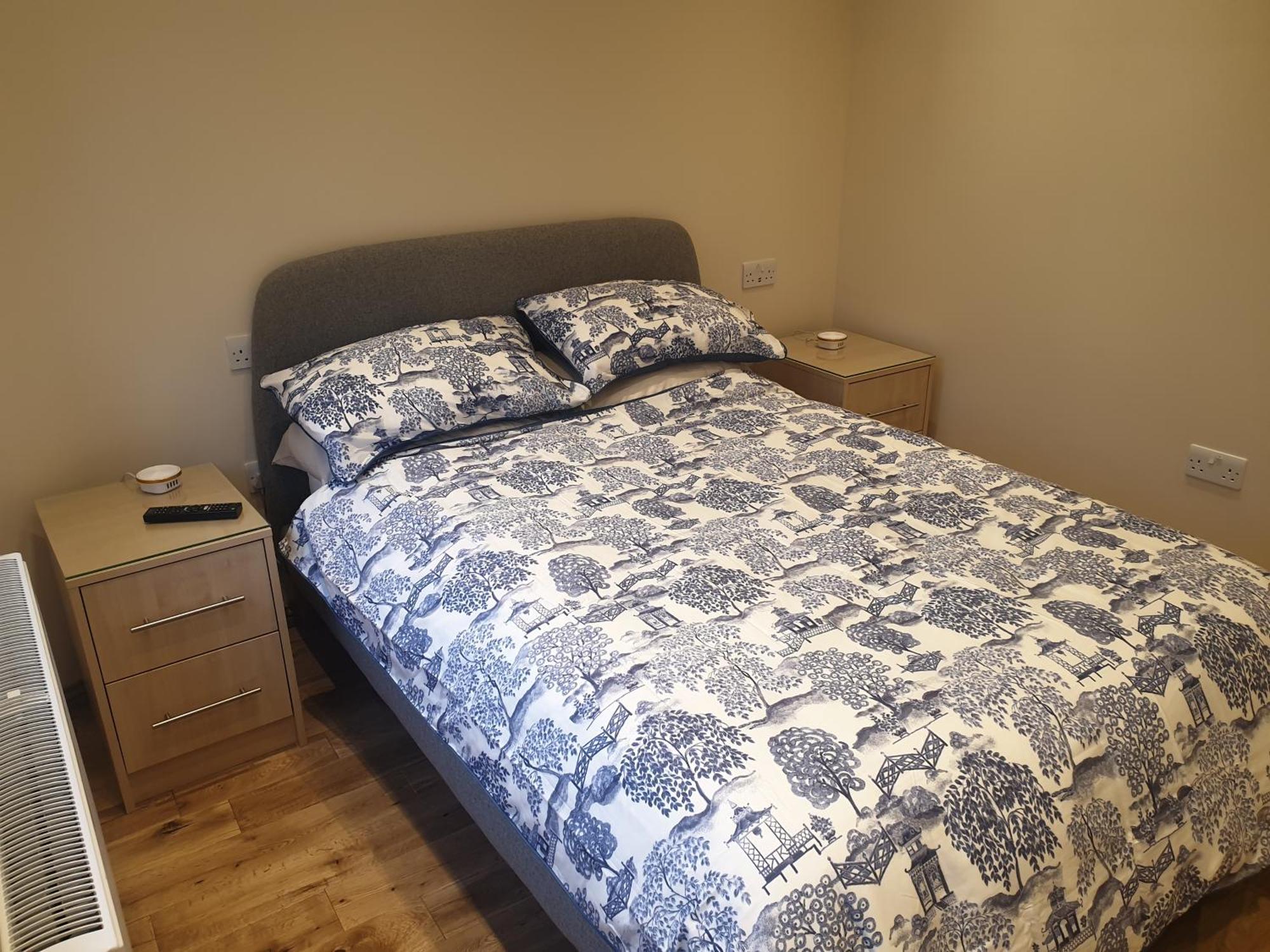 London Luxury Apartments 3 Bedroom Sleeps 8 With 3 Bathrooms 4 Mins Walk To Tube Free Parking Ilford Ngoại thất bức ảnh